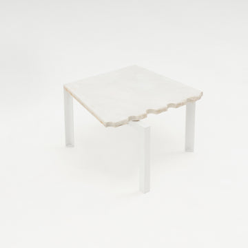 Petite Table D'Angle