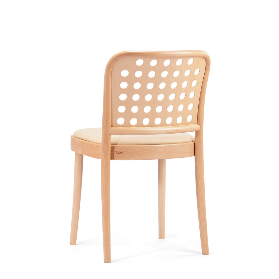 Chair 822 - upholstered