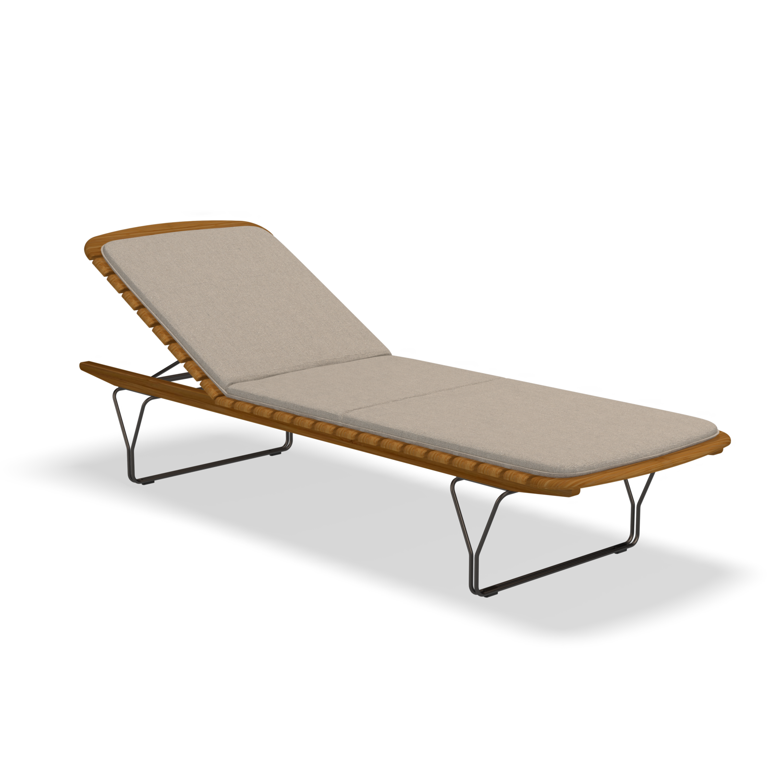 The Houe Molo Sunbed boasts bamboo lamellas and a cushioned beige surface on a wooden lounger. It reclines on powder-coated black steel, merging comfort with elegance, ideal for outdoor relaxation against a plain black backdrop.