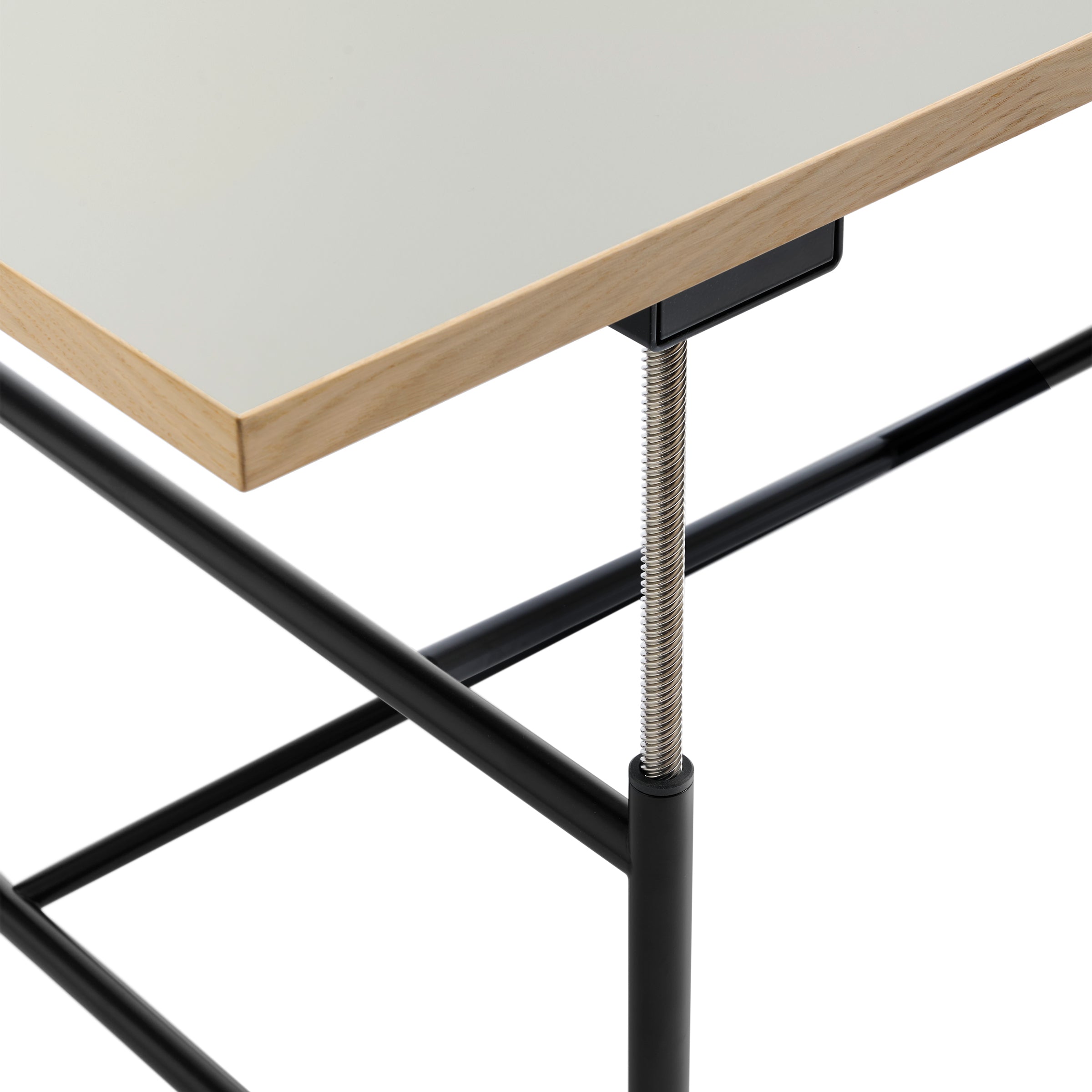 Eiermann E Table