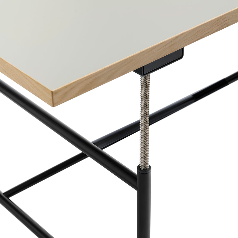 Eiermann E Table