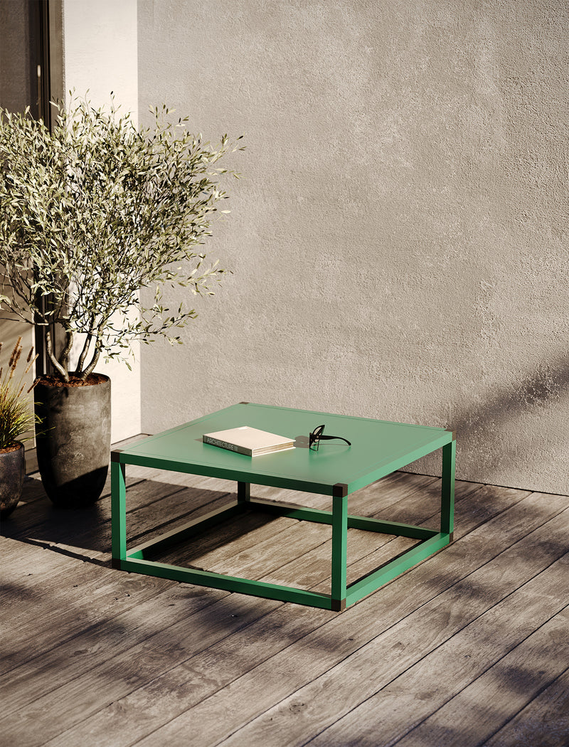 XD Side Table Outdoor 750