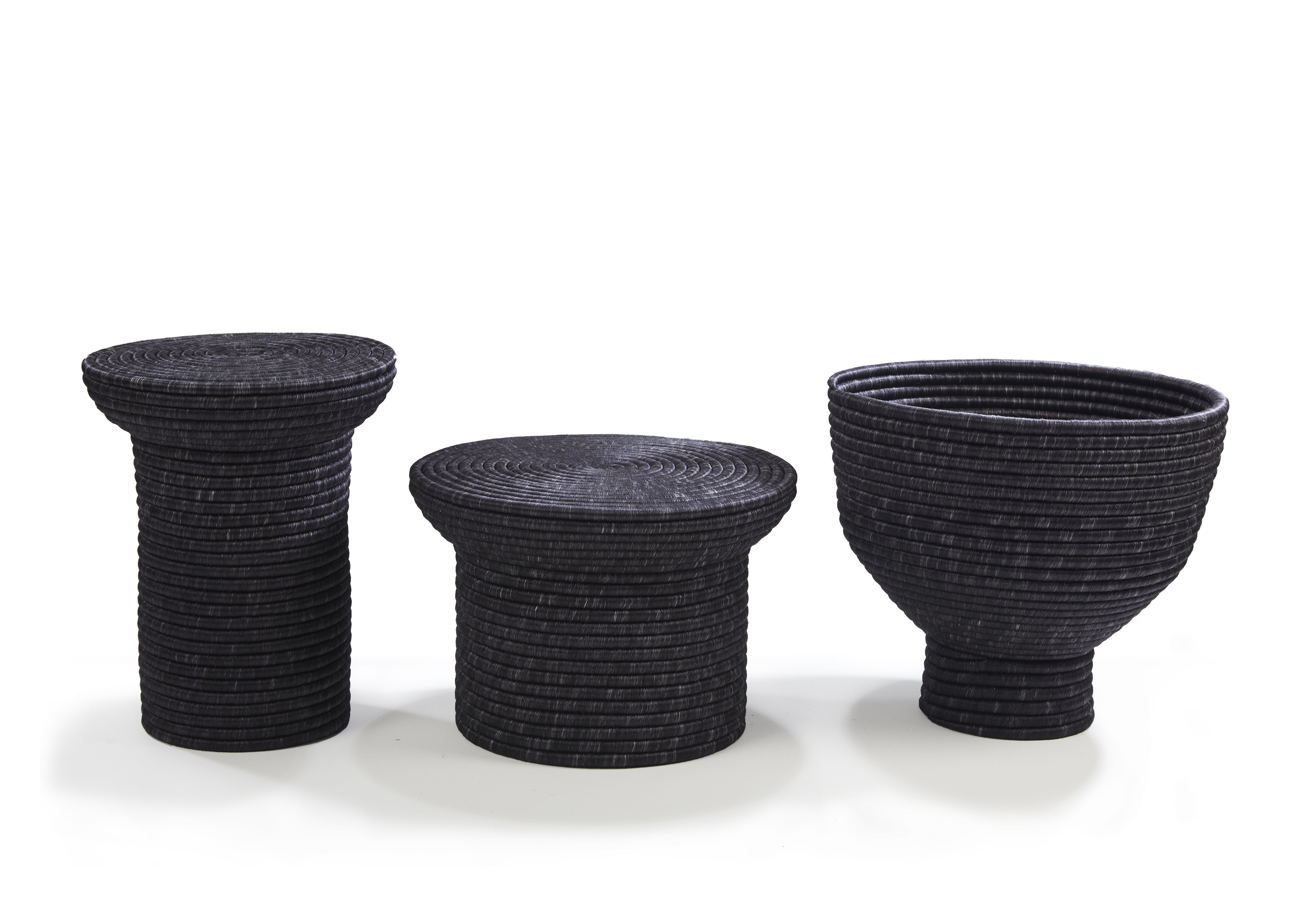 Ames La Che sidetable