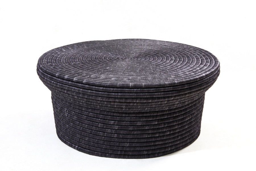 Ames La Che sidetable