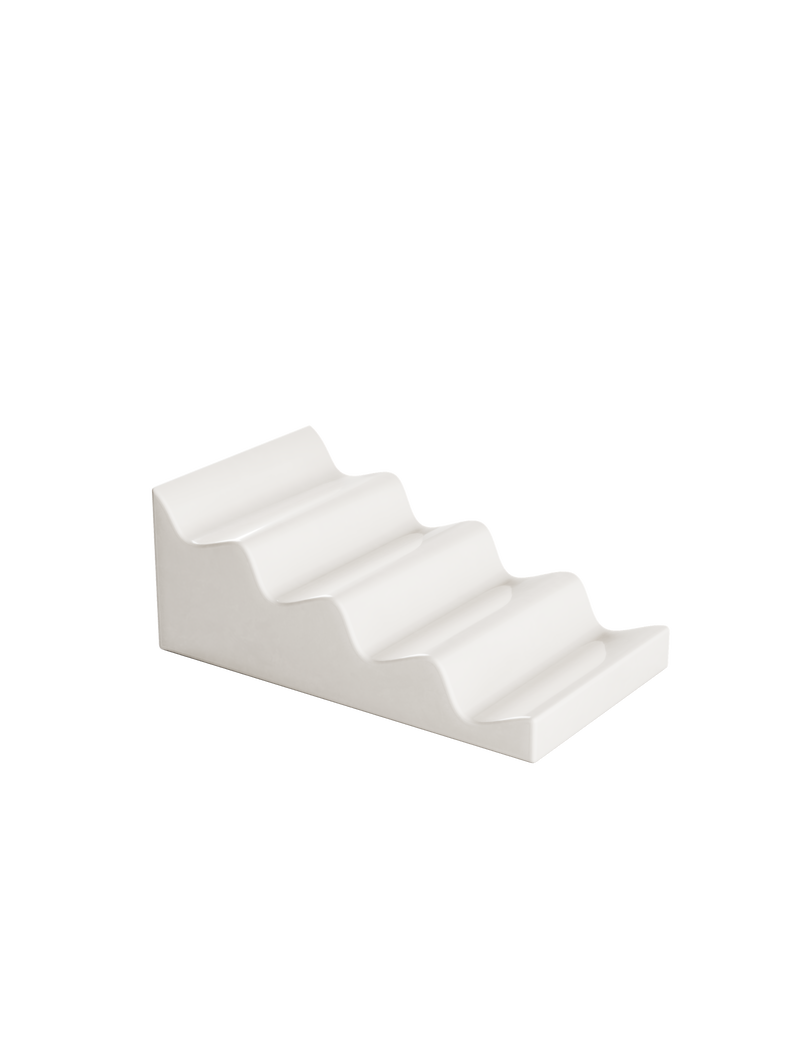 CASCADE Fruitstand in glossy white ceramic, designed to display fruits and veggies without bruising.