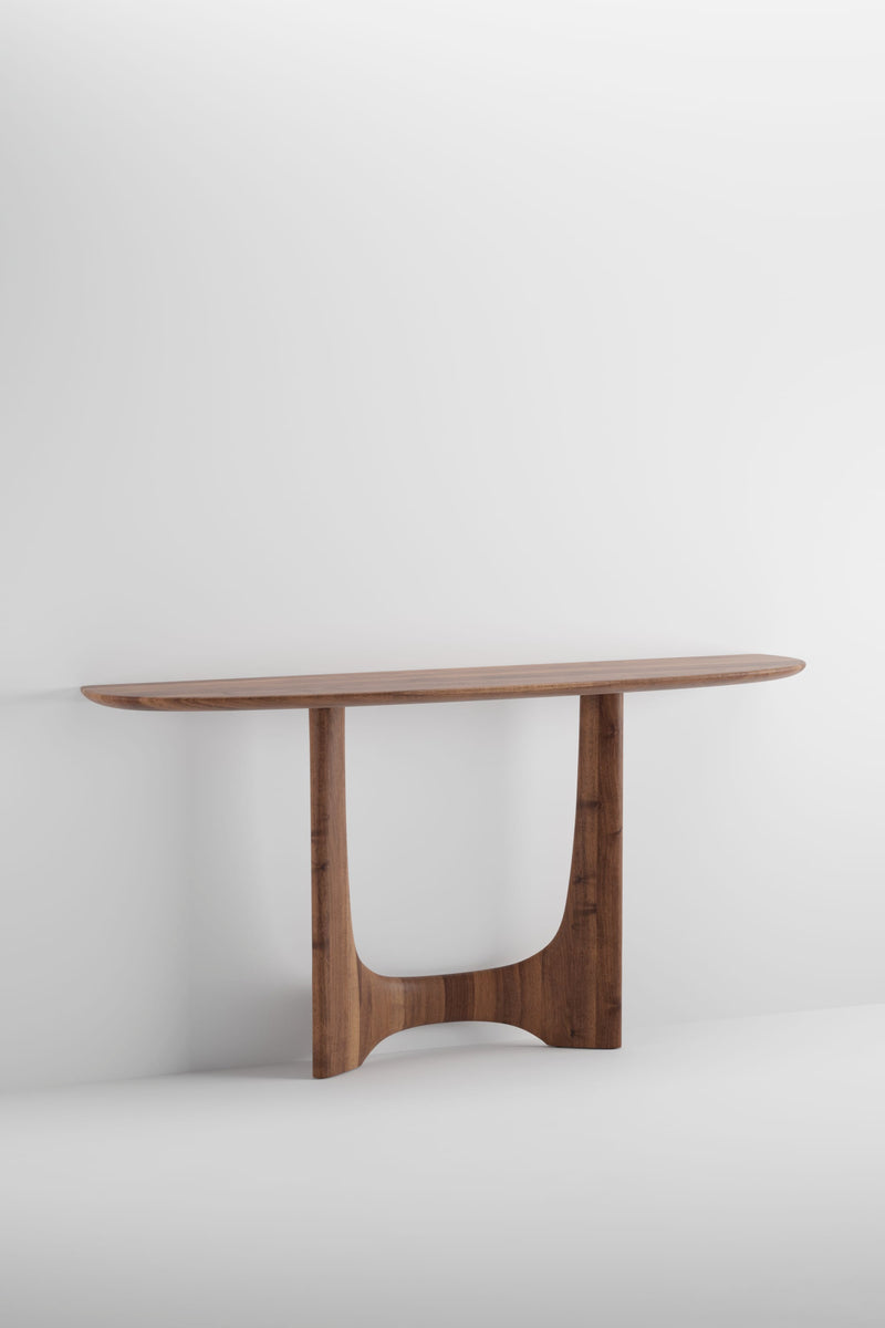 OSKAR console table