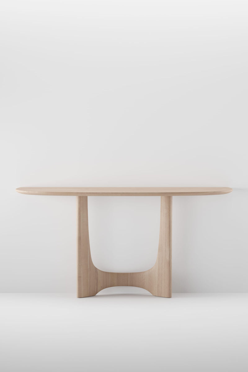 OSKAR console table