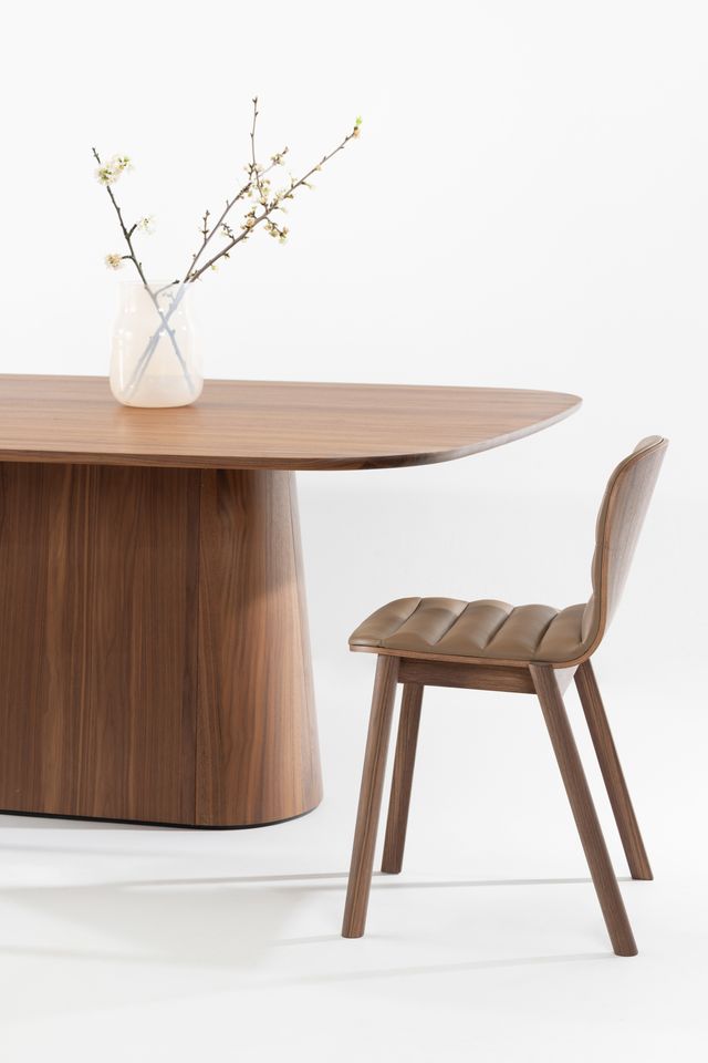TON All'essenza Chair upholstered