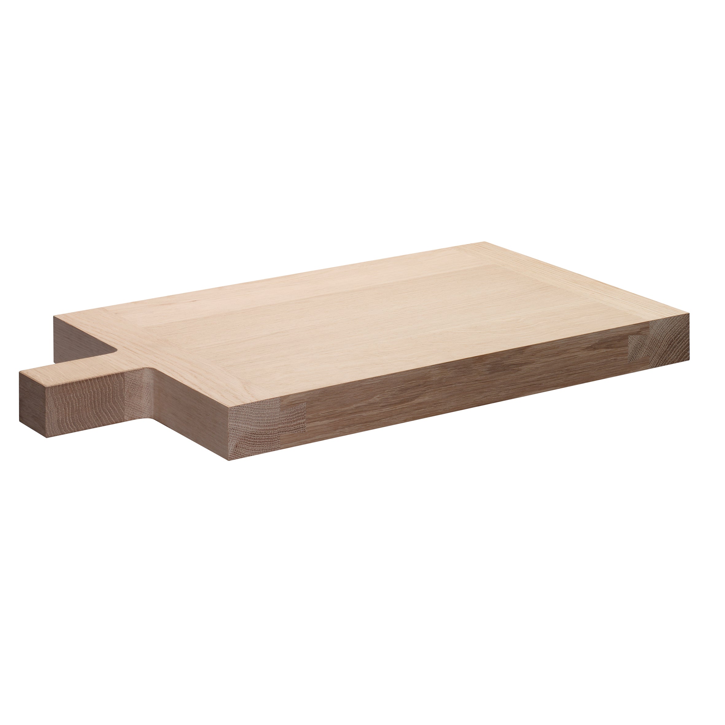 The E15 AC06 CHOP is a rectangular European oak chopping board featuring a handle extension. Its smooth surface and dovetail detail bring natural, minimalist elegance to your kitchen essentials.