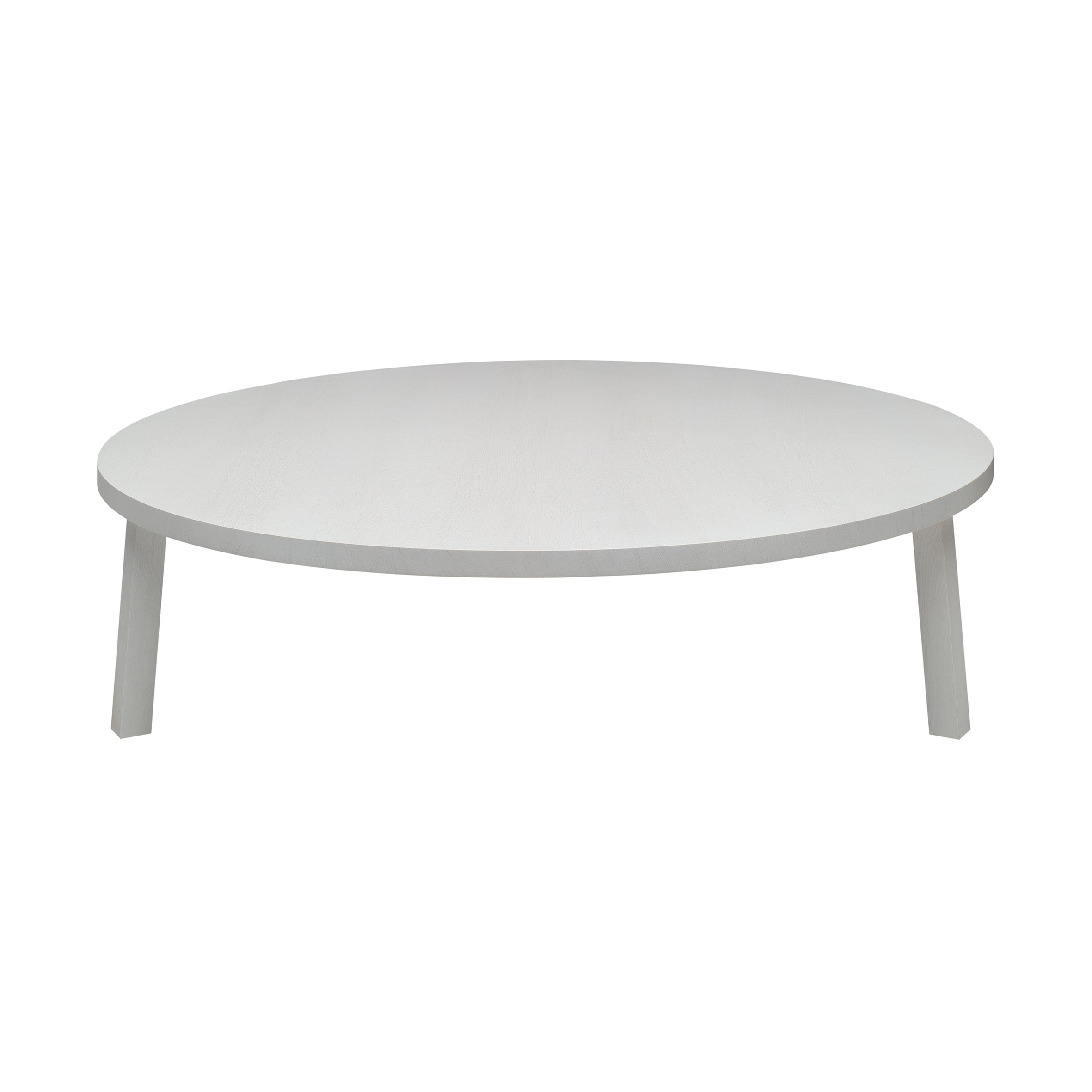 The PA05 LEILA - Sale by E15 features a round, solid European oak top with three angled legs. Its minimalist design fits any decor, set against a plain white background for modern elegance.