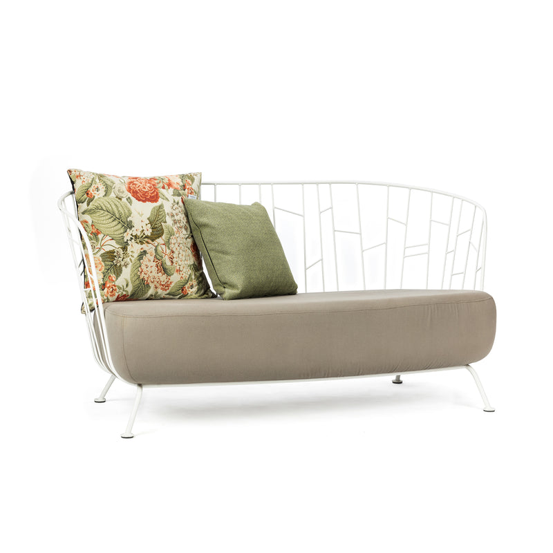 Discover the elegance of the Maj Sofa by Egoé, highlighted by its modern white metal frame and light gray cushions. Designed for outdoor use, it includes a floral and a solid green pillow, adding a minimalist contemporary touch.