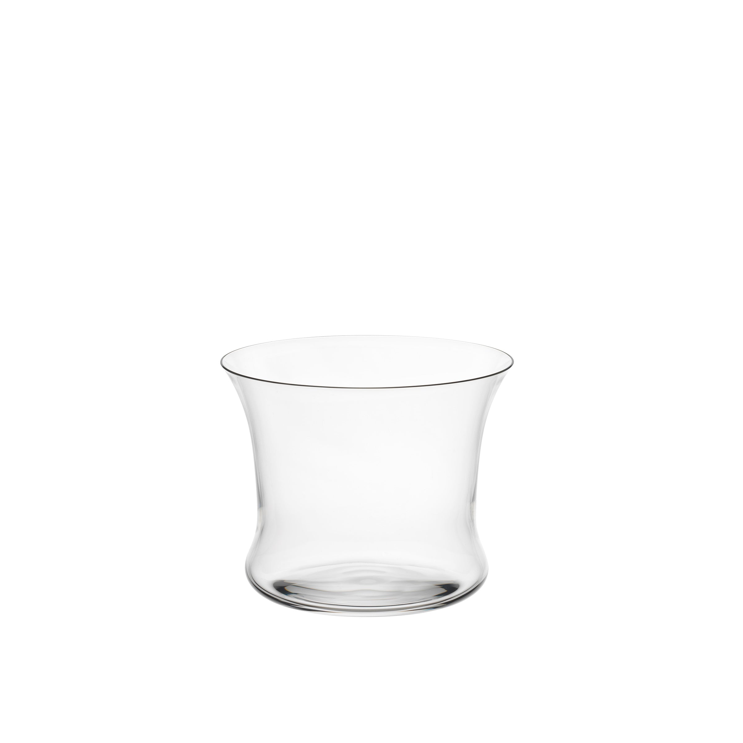 A clear Reigen Tumbler by Lobmeyr, echoing Aldo Bakkers style with a wide flared rim and slightly curved base, displayed against a plain white background.
