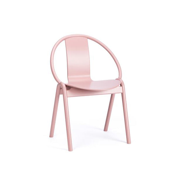 The TON Chair Again features a modern pink hue, curved backrest, and simple design. Its streamlined frame and legs complement its contemporary style, with a smooth seat blending into the backrest to reflect TONs elegant craftsmanship.