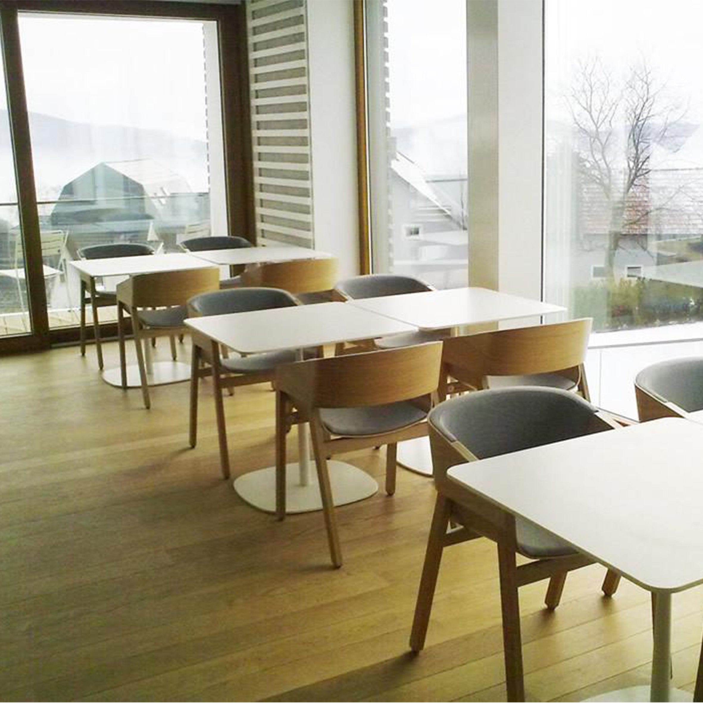 TON_Merano_Armchair_13_5800x.