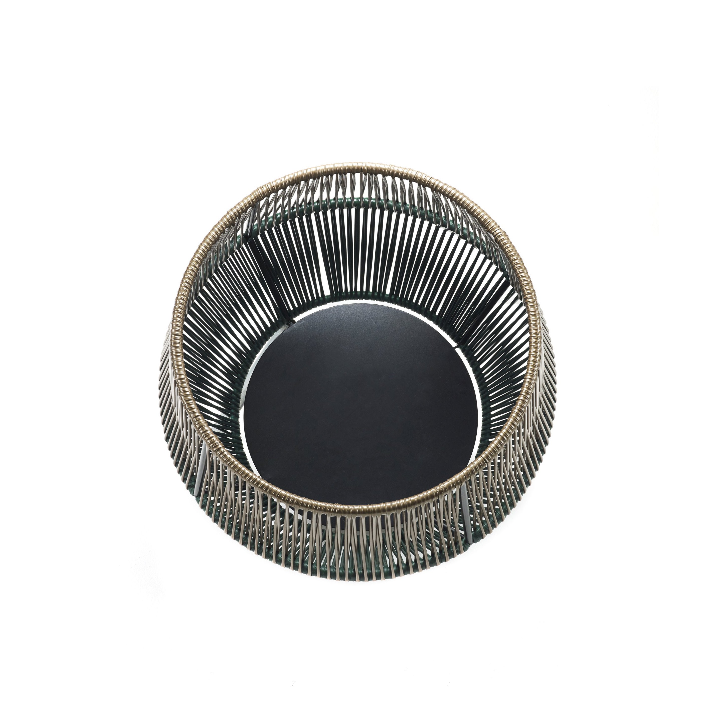 The Ames Caribe Chic Basket 2 is a round, shallow basket featuring a black base and a woven wire frame crafted using the traditional mamposino braiding technique, displayed against a plain white background.